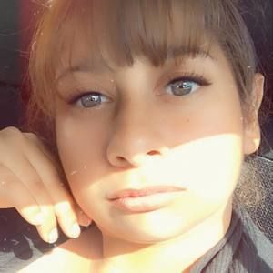 Meet your Posher, Gabi